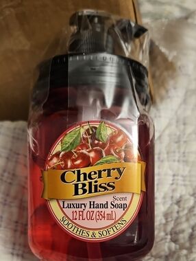 Source Unknown Cherry Bliss Luxury Hand Soap - Red
